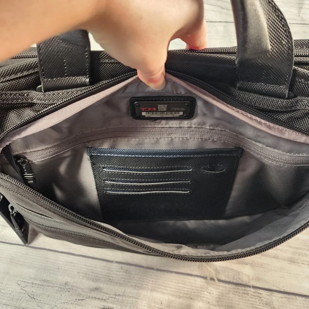 Tumi pre owned